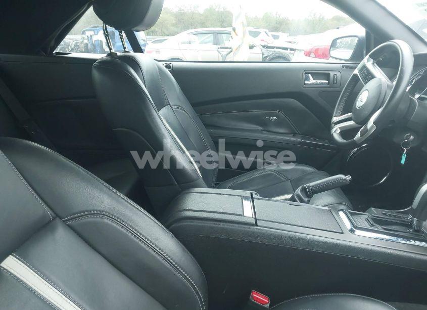 Photo 5 of 2014 Ford Mustang GT PREMIUM (VIN 1ZVBP8FF1E5330493)