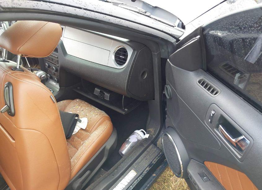 Photo 5 of 2011 Ford Mustang GT PREMIUM (VIN 1ZVBP8FF5B5106526)