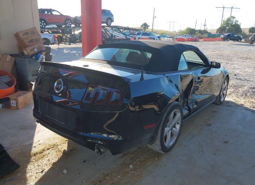 Photo 4 of 2014 Ford Mustang GT PREMIUM (VIN 1ZVBP8FF5E5325426)
