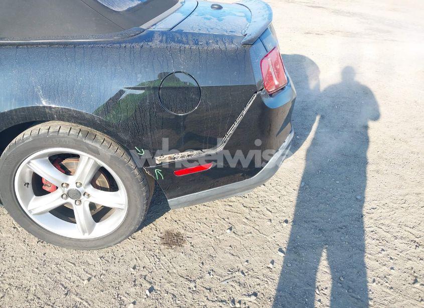 Photo 6 of 2010 Ford Mustang GT/GT PREMIUM (VIN 1ZVBP8FH6A5118510)