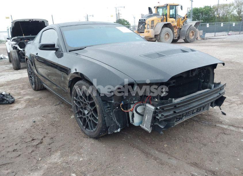 2014 Ford Shelby GT500 (VIN 1ZVBP8JZ5E5270574) main photo