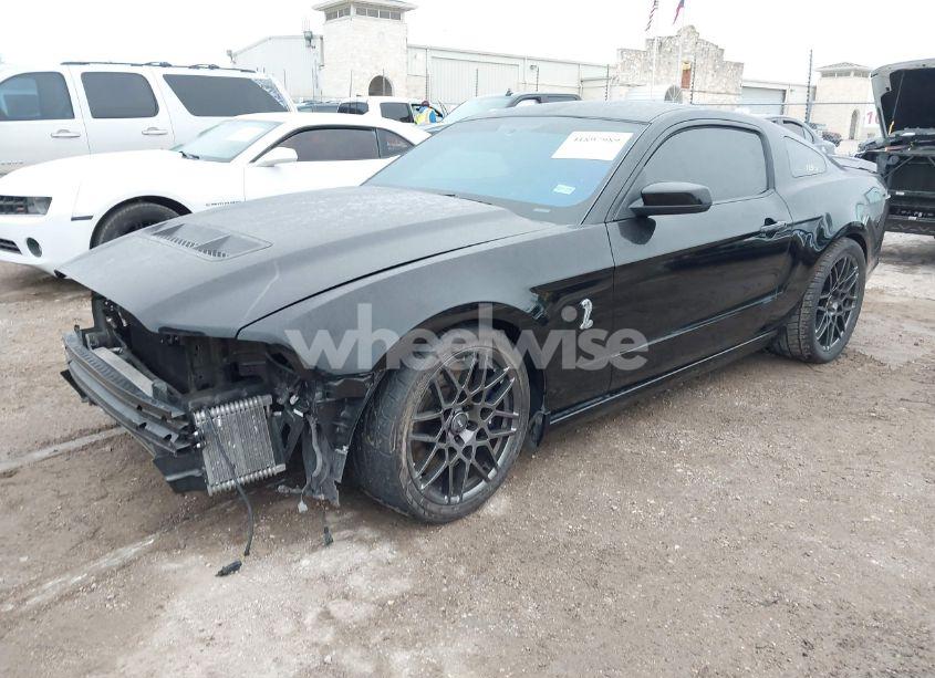 Photo 2 of 2014 Ford Shelby GT500 (VIN 1ZVBP8JZ5E5270574)