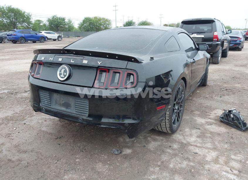 Photo 4 of 2014 Ford Shelby GT500 (VIN 1ZVBP8JZ5E5270574)