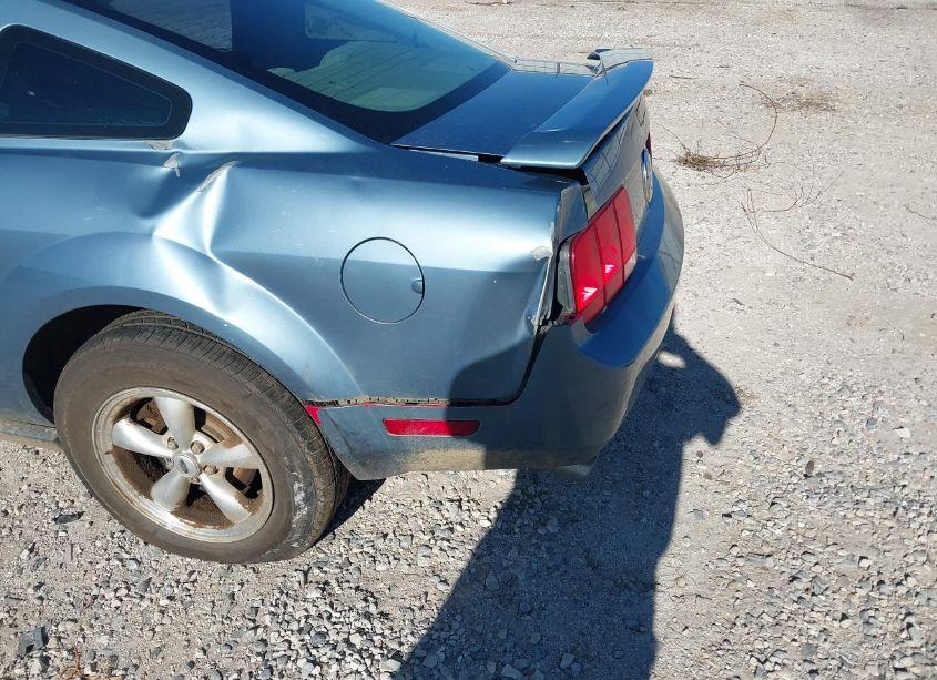 Photo 6 of 2005 Ford Mustang V6 DELUXE/V6 PREMIUM (VIN 1ZVFT80N055121419)