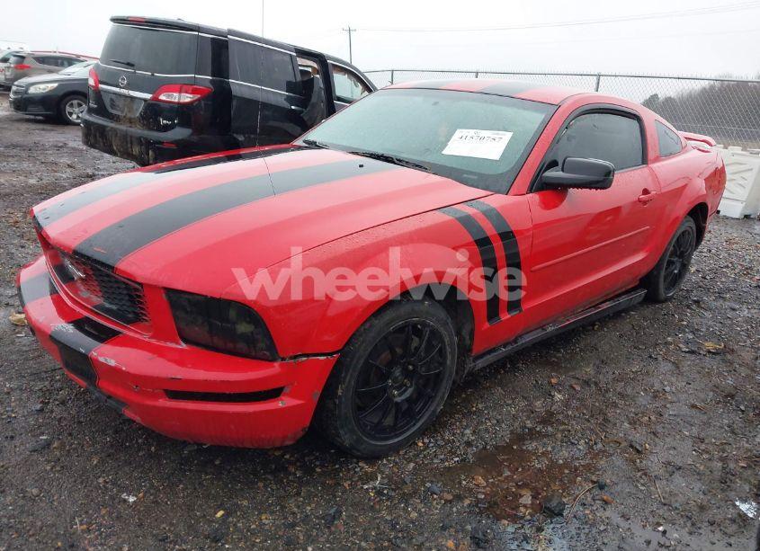 Photo 2 of 2005 Ford Mustang V6 DELUXE/V6 PREMIUM (VIN 1ZVFT80N055177814)