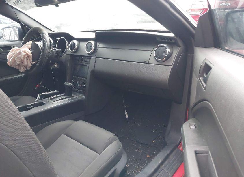 Photo 5 of 2005 Ford Mustang V6 DELUXE/V6 PREMIUM (VIN 1ZVFT80N055206860)