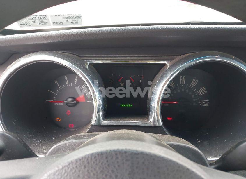 Photo 7 of 2005 Ford Mustang (VIN 1ZVFT80N055208219)