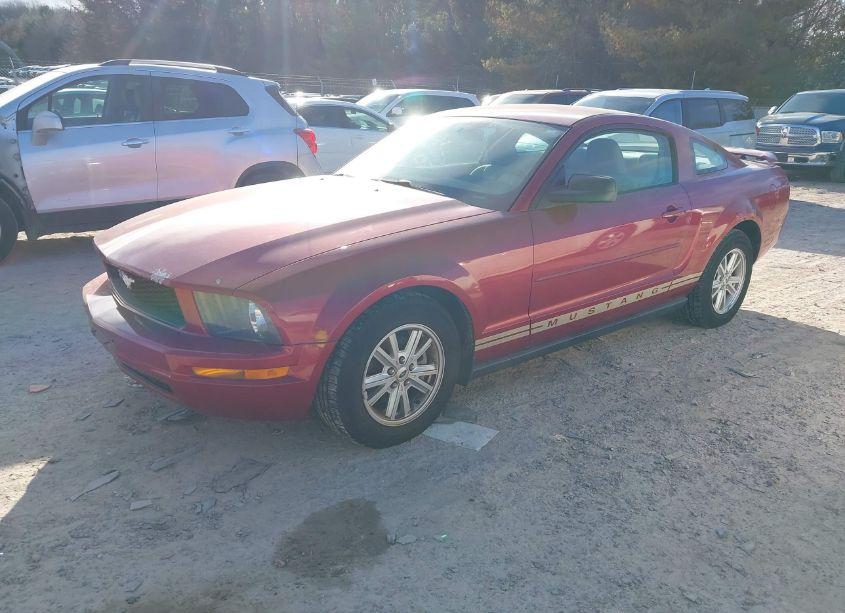 Photo 2 of 2005 Ford Mustang V6 DELUXE/V6 PREMIUM (VIN 1ZVFT80N055210908)