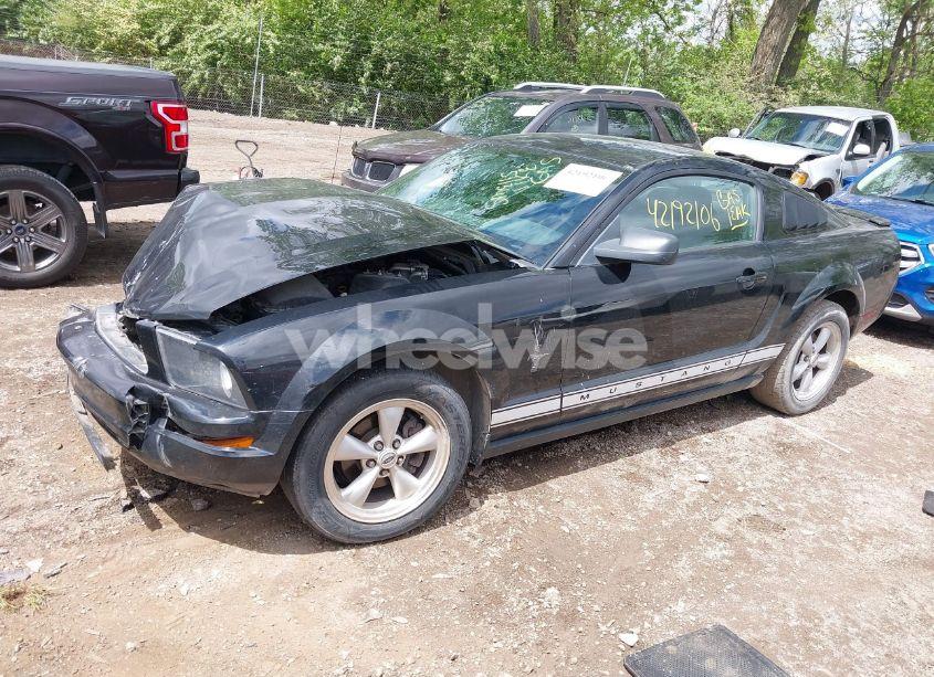 Photo 2 of 2007 Ford Mustang V6 DELUXE/V6 PREMIUM (VIN 1ZVFT80N075221362)