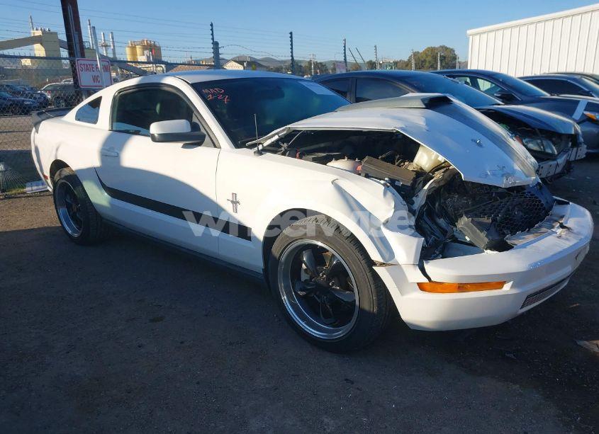 2007 Ford Mustang V6 DELUXE/V6 PREMIUM (VIN 1ZVFT80N075240462) main photo