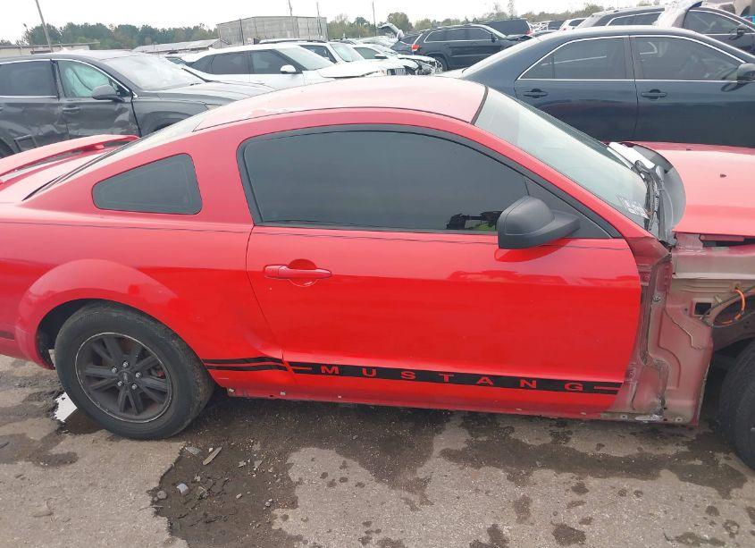 Photo 14 of 2005 Ford Mustang V6 DELUXE/V6 PREMIUM (VIN 1ZVFT80N155107898)