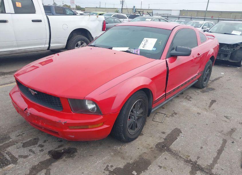 Photo 2 of 2005 Ford Mustang V6 DELUXE/V6 PREMIUM (VIN 1ZVFT80N155107898)