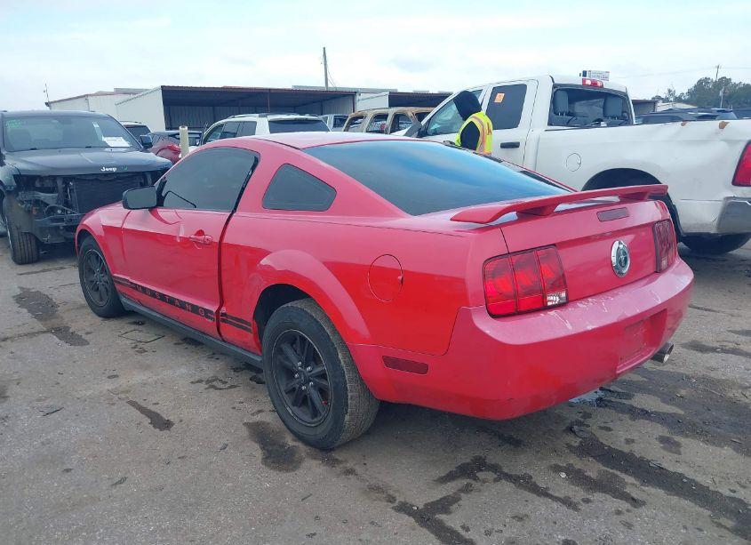 Photo 3 of 2005 Ford Mustang V6 DELUXE/V6 PREMIUM (VIN 1ZVFT80N155107898)