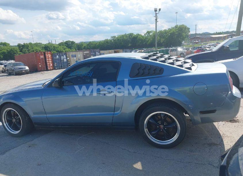 Photo 14 of 2005 Ford Mustang V6 DELUXE/V6 PREMIUM (VIN 1ZVFT80N155168894)