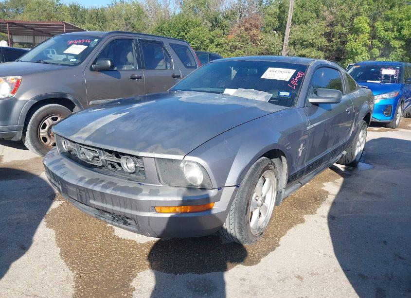 Photo 2 of 2007 Ford Mustang V6 DELUXE/V6 PREMIUM (VIN 1ZVFT80N175199906)