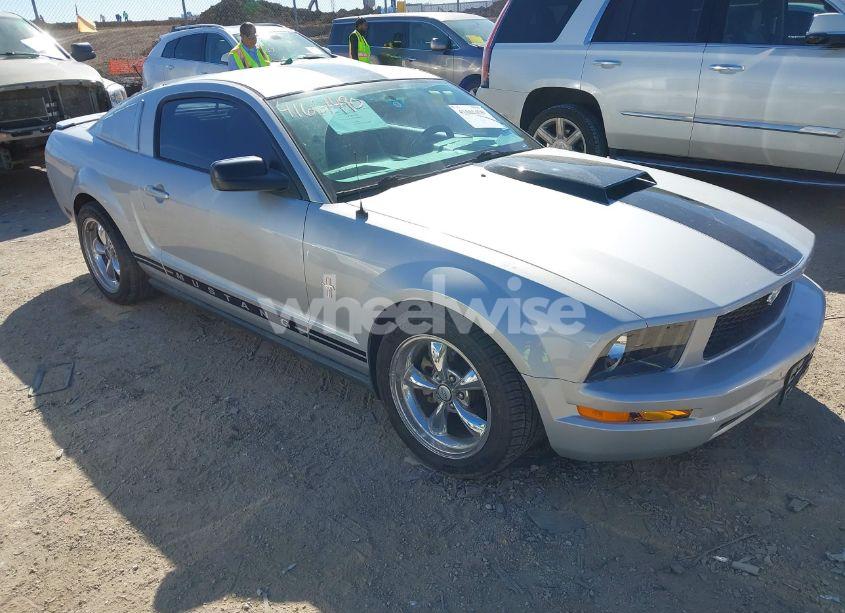 2007 Ford Mustang V6 DELUXE/V6 PREMIUM (VIN 1ZVFT80N175238980) main photo