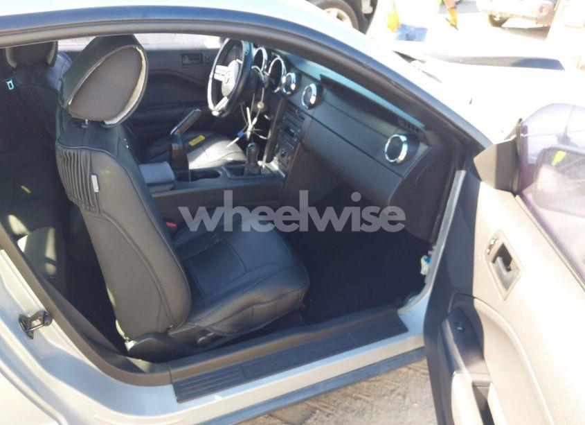 Photo 5 of 2007 Ford Mustang V6 DELUXE/V6 PREMIUM (VIN 1ZVFT80N175238980)