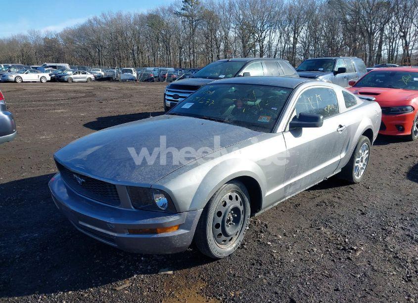 Photo 2 of 2007 Ford Mustang V6 DELUXE/V6 PREMIUM (VIN 1ZVFT80N175293445)