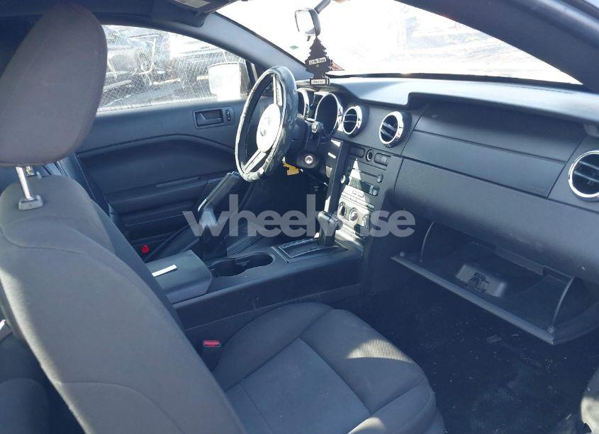 Photo 5 of 2007 Ford Mustang V6 DELUXE/V6 PREMIUM (VIN 1ZVFT80N175293445)