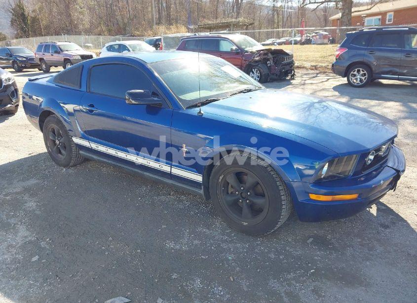 2007 Ford Mustang V6 DELUXE/V6 PREMIUM (VIN 1ZVFT80N175314522) main photo