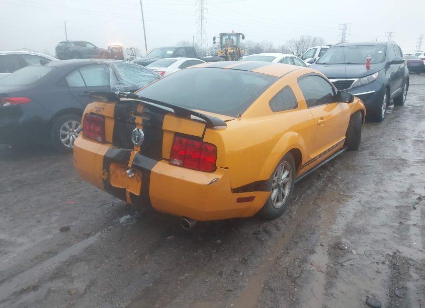 Photo 4 of 2007 Ford Mustang V6 DELUXE/V6 PREMIUM (VIN 1ZVFT80N175344717)