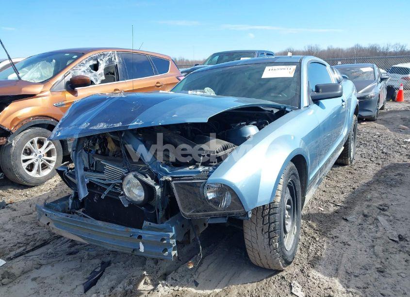 Photo 2 of 2005 Ford Mustang V6 DELUXE/V6 PREMIUM (VIN 1ZVFT80N255116500)