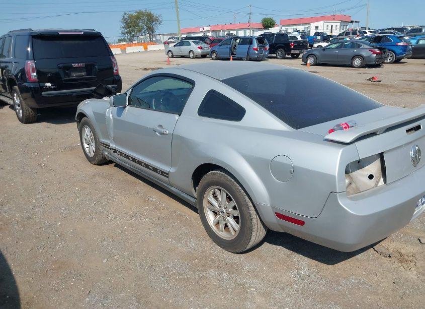 Photo 3 of 2005 Ford Mustang V6 DELUXE/V6 PREMIUM (VIN 1ZVFT80N255154745)