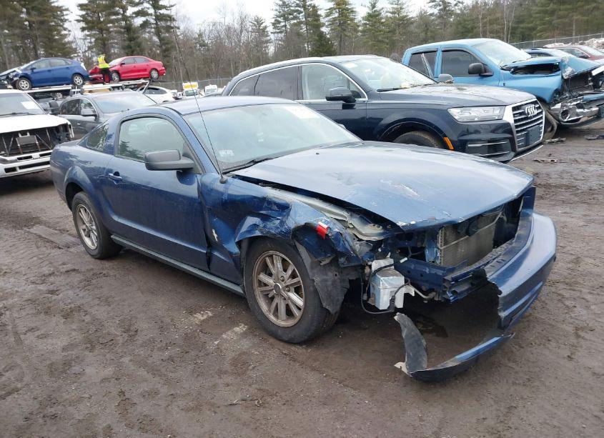 2006 Ford Mustang V6 (VIN 1ZVFT80N265127997) main photo