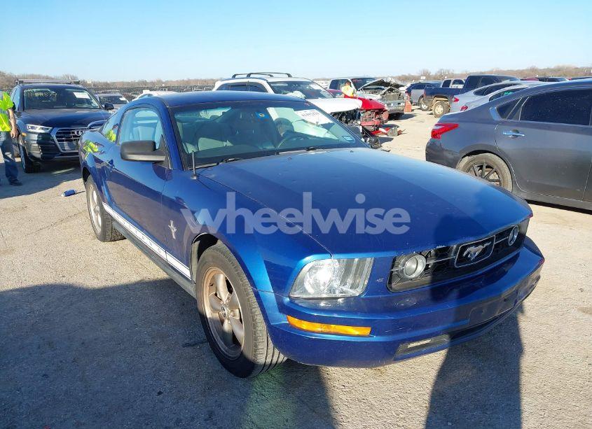 2006 Ford Mustang V6 (VIN 1ZVFT80N265181946) main photo