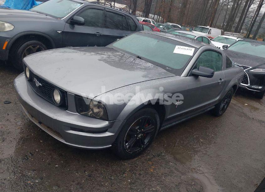 Photo 2 of 2007 Ford Mustang V6 DELUXE/V6 PREMIUM (VIN 1ZVFT80N275255383)