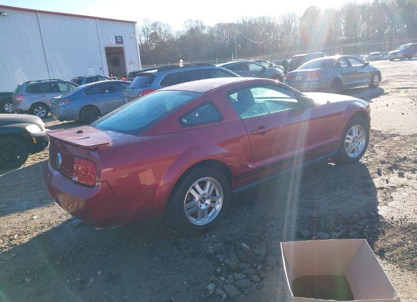 Photo 4 of 2007 Ford Mustang V6 DELUXE/V6 PREMIUM (VIN 1ZVFT80N275256193)