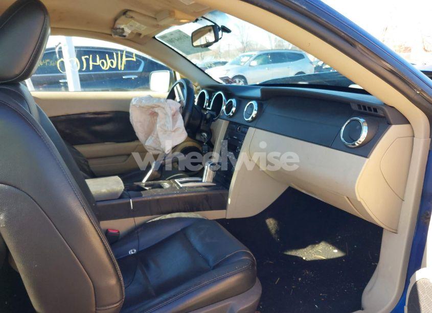 Photo 5 of 2007 Ford Mustang V6 DELUXE/V6 PREMIUM (VIN 1ZVFT80N275258056)