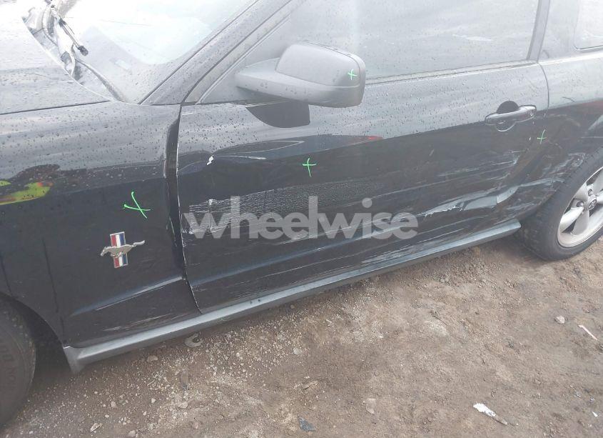 Photo 6 of 2007 Ford Mustang V6 DELUXE/V6 PREMIUM (VIN 1ZVFT80N275321138)