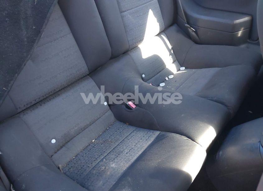 Photo 8 of 2007 Ford Mustang V6 DELUXE/V6 PREMIUM (VIN 1ZVFT80N275341762)
