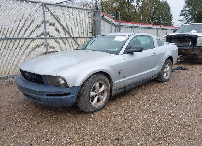 Photo 2 of 2007 Ford Mustang V6 DELUXE/V6 PREMIUM (VIN 1ZVFT80N275342894)