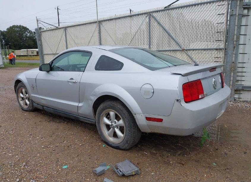 Photo 3 of 2007 Ford Mustang V6 DELUXE/V6 PREMIUM (VIN 1ZVFT80N275342894)