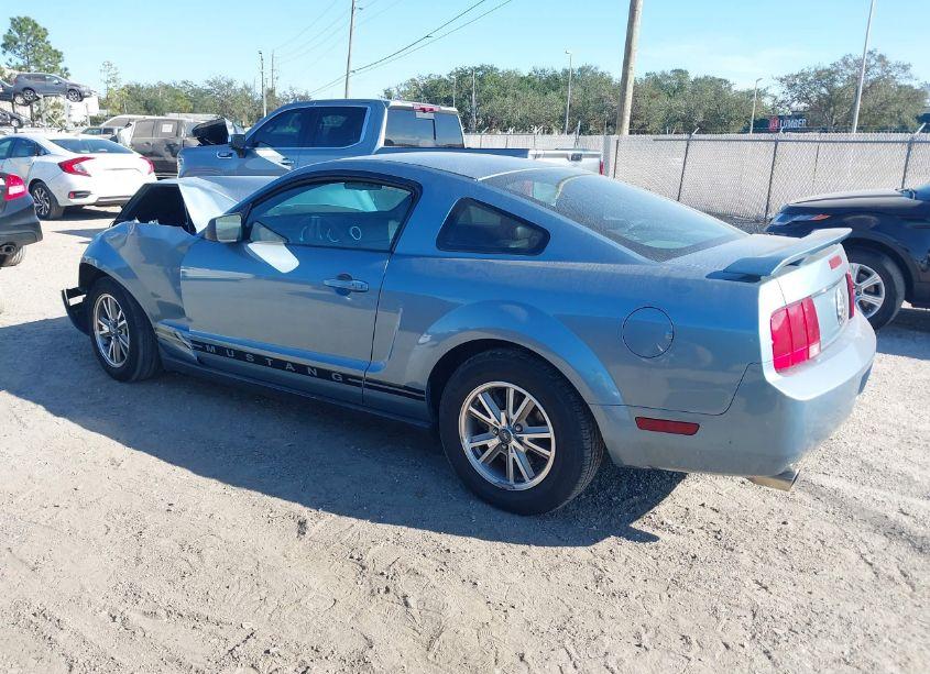 Photo 3 of 2005 Ford Mustang V6 DELUXE/V6 PREMIUM (VIN 1ZVFT80N355166919)