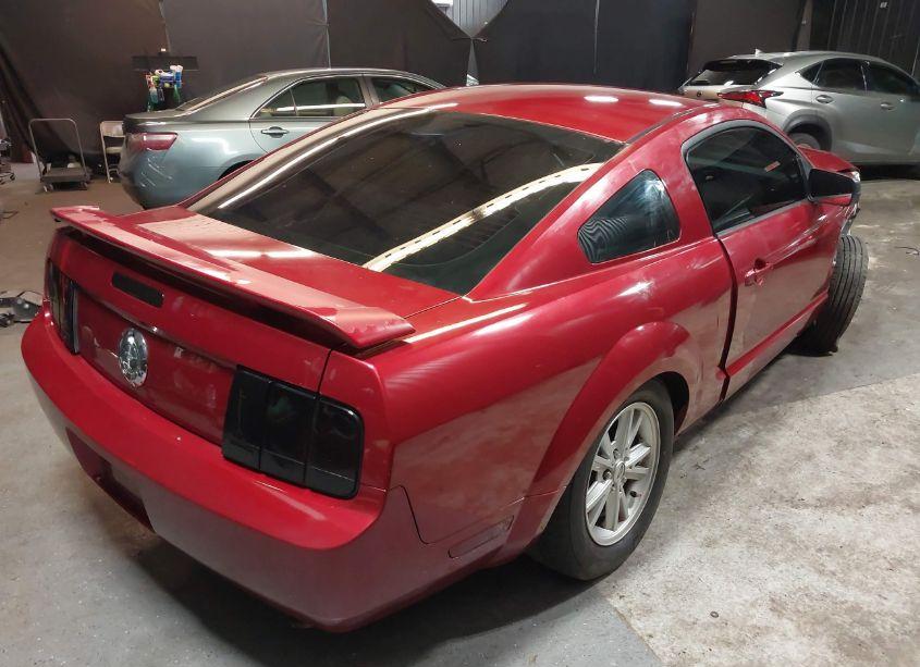 Photo 4 of 2005 Ford Mustang V6 DELUXE/V6 PREMIUM (VIN 1ZVFT80N355223913)