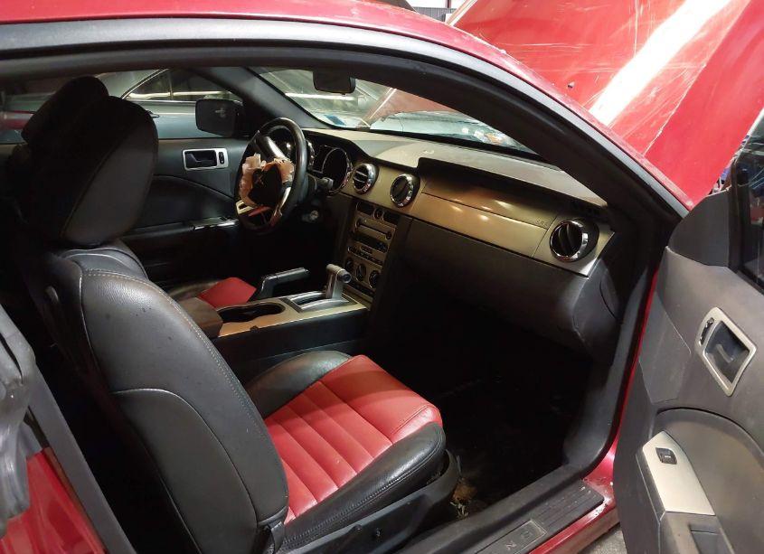 Photo 5 of 2005 Ford Mustang V6 DELUXE/V6 PREMIUM (VIN 1ZVFT80N355223913)
