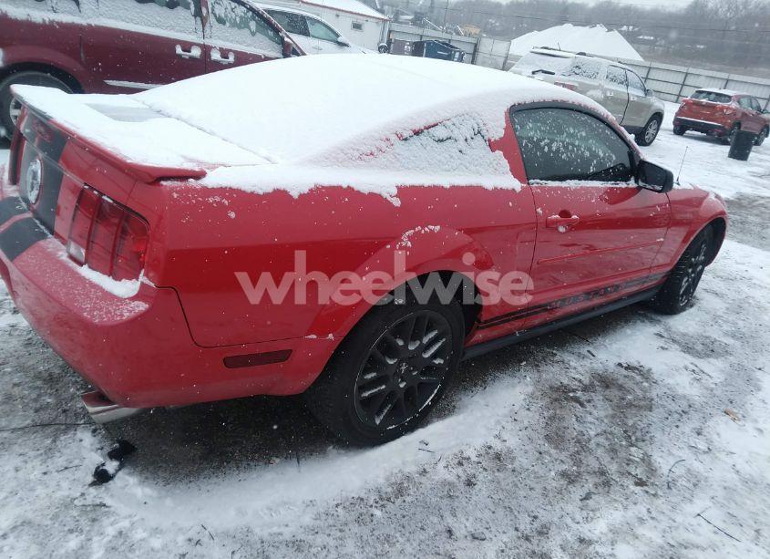 Photo 4 of 2005 Ford Mustang V6 DELUXE/V6 PREMIUM (VIN 1ZVFT80N355225631)