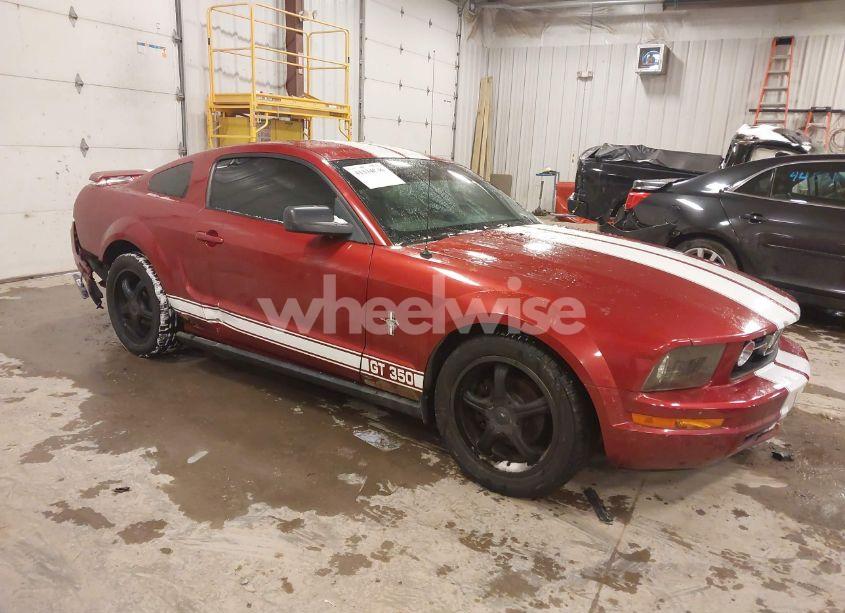 2006 Ford Mustang V6 (VIN 1ZVFT80N365117947) main photo