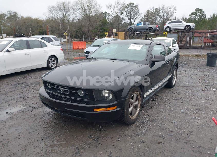 Photo 2 of 2006 Ford Mustang V6 (VIN 1ZVFT80N365207776)