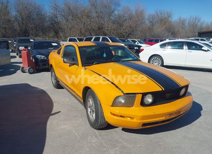 2007 Ford Mustang V6 DELUXE/V6 PREMIUM (VIN 1ZVFT80N375211649) main photo