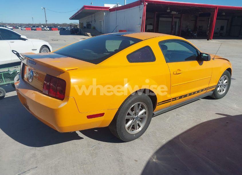 Photo 4 of 2007 Ford Mustang V6 DELUXE/V6 PREMIUM (VIN 1ZVFT80N375211649)
