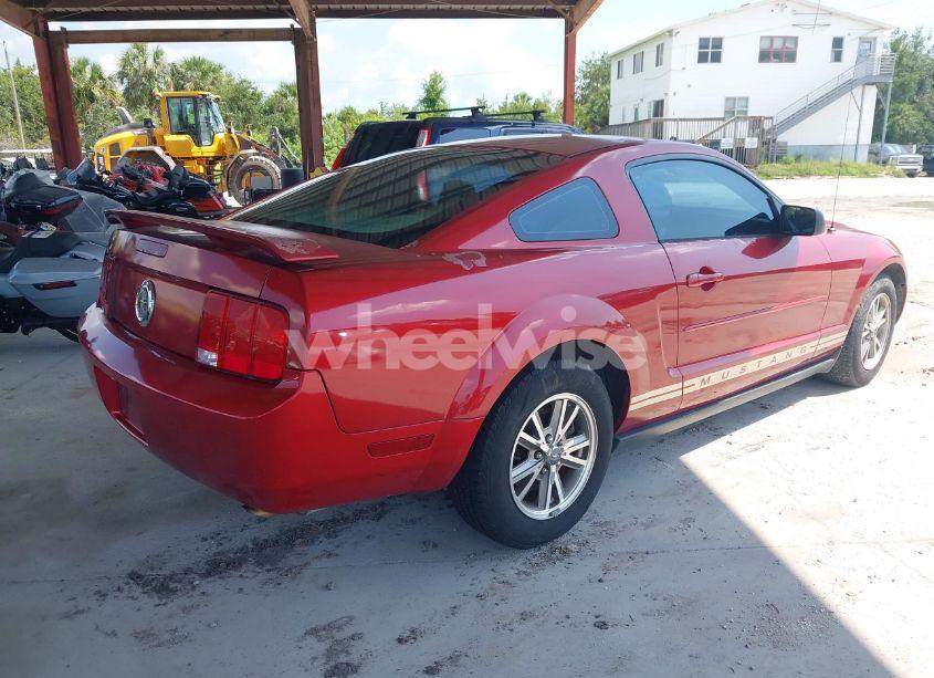 Photo 4 of 2005 Ford Mustang V6 DELUXE/V6 PREMIUM (VIN 1ZVFT80N455170297)