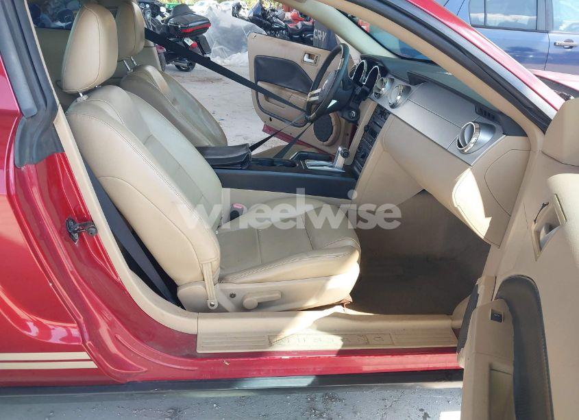 Photo 5 of 2005 Ford Mustang V6 DELUXE/V6 PREMIUM (VIN 1ZVFT80N455170297)