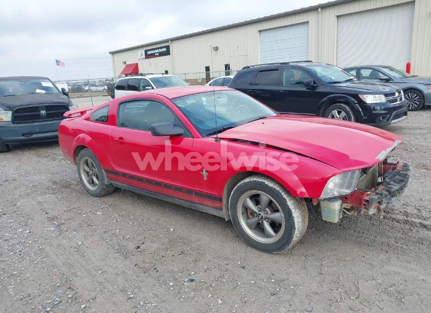 2006 Ford Mustang V6 (VIN 1ZVFT80N465128049) main photo