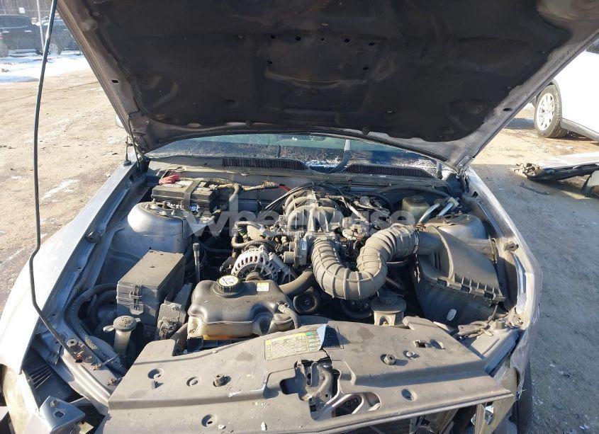 Photo 10 of 2006 Ford Mustang V6 (VIN 1ZVFT80N465240611)