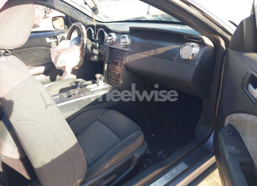 Photo 5 of 2006 Ford Mustang V6 (VIN 1ZVFT80N465240611)