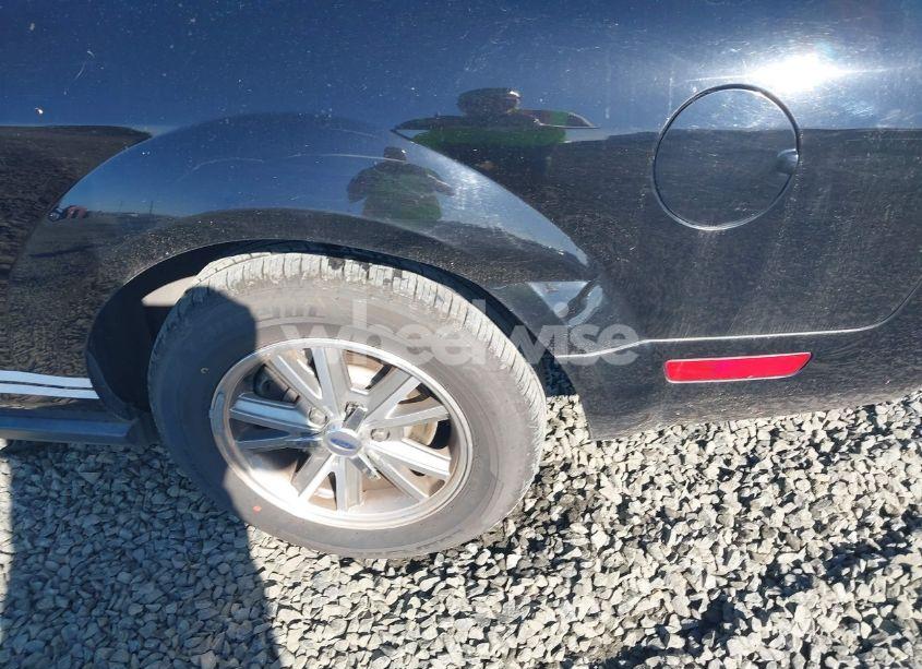 Photo 6 of 2005 Ford Mustang V6 DELUXE/V6 PREMIUM (VIN 1ZVFT80N555128494)